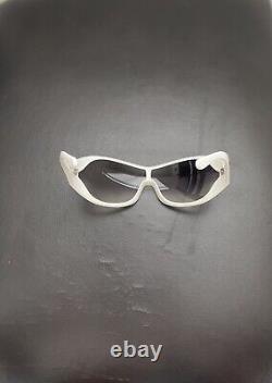 Vintage PRADA DESIGNER Sunglasses White Wrap SPR 12G 4a0-5d1 110