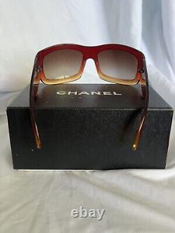 Lunettes de soleil rouge ombré Chanel 100% AUTH avec étui + boîte