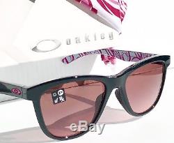 New Oakley Moonlighter Cancer Du Sein G40 Black Iridium Womens Sunglass 9320-15