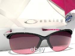 Nouvelle lunette de soleil Oakley UNSTOPPABLE BREAST CANCER polarisée à dégradé de rose 9191-10.